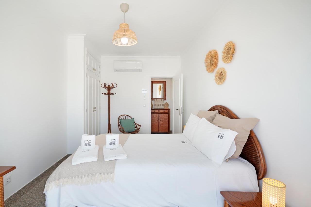 Costa Beach Apartment By The Portuguese Butler Кошта-да-Капарика Экстерьер фото