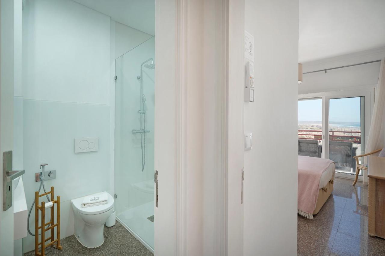 Costa Beach Apartment By The Portuguese Butler Кошта-да-Капарика Экстерьер фото