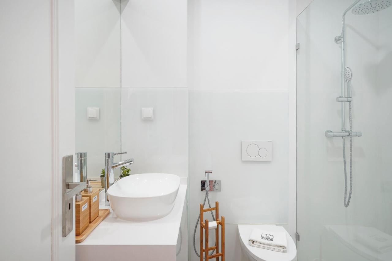 Costa Beach Apartment By The Portuguese Butler Кошта-да-Капарика Экстерьер фото