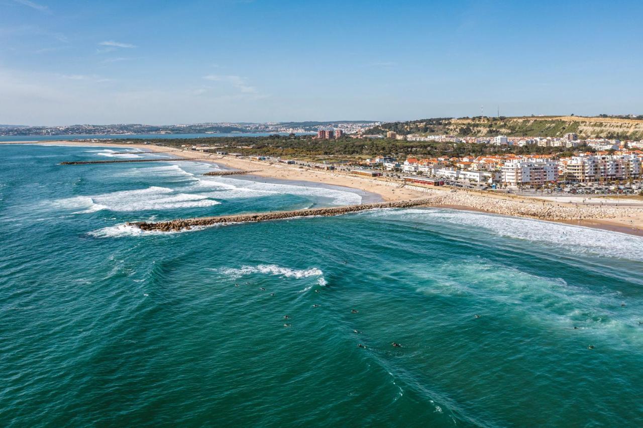 Costa Beach Apartment By The Portuguese Butler Кошта-да-Капарика Экстерьер фото